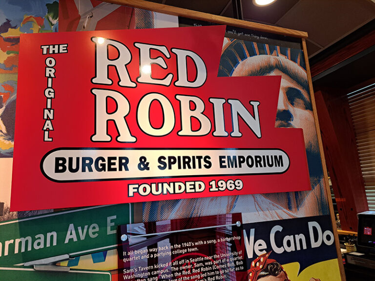Red Robin 2 768x576
